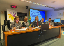 "Vão esmagar a saúde e a educação", diz Iêda Leal em seminário sobre redução do ICM