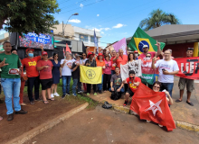 CUT-GO participa de manifestação em defesa da democracia e contra o golpismo