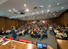 Assembleia debate negociações do Plano de Carreira dos Administrativos da Educação