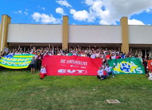 Trabalhadores credenciados da saúde entram em greve nesta terça-feira (13)