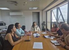 Fórum Sindical cobra recomposição salarial em reunião com a administração municipal