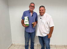 Presidente do SINDCOLETIVO e vice do STETPOA se reúnem na sede da CUT Goiás.