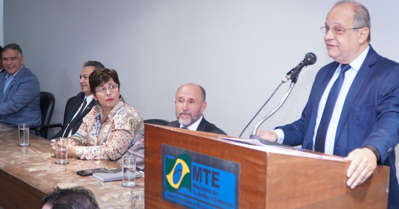Novo superintendente regional do Trabalho e Emprego em Goiás é ...
